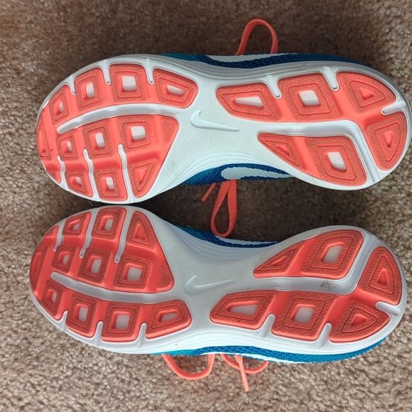 Nike Revolution 3 - Picture 4 of 4